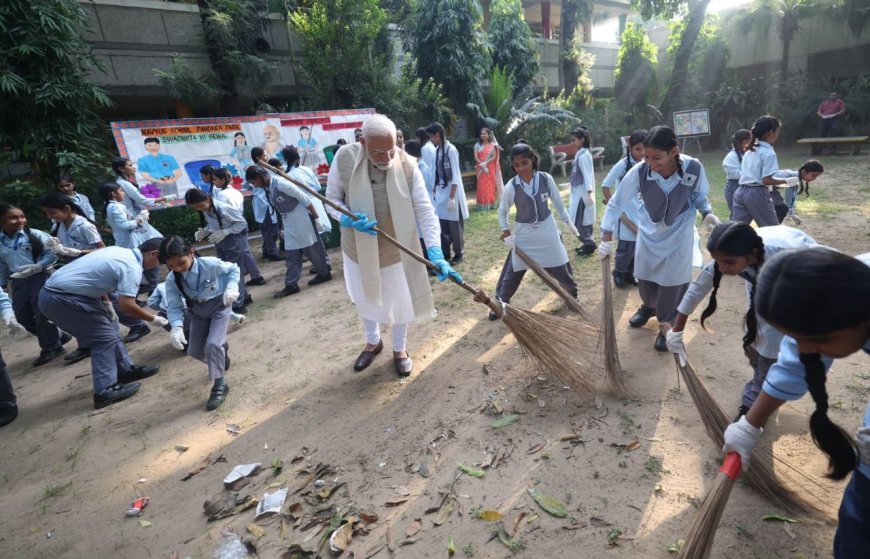 ‘স্বচ্ছ, সুন্দর ও শক্তিশালী ভারত’ গড়ার আহ্বান প্রধানমন্ত্রী মোদির